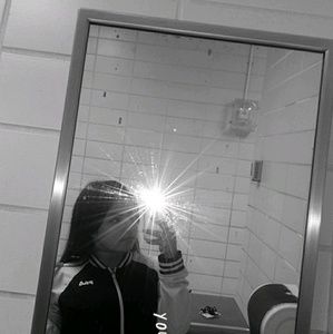 Meet your Posher, Evelyn